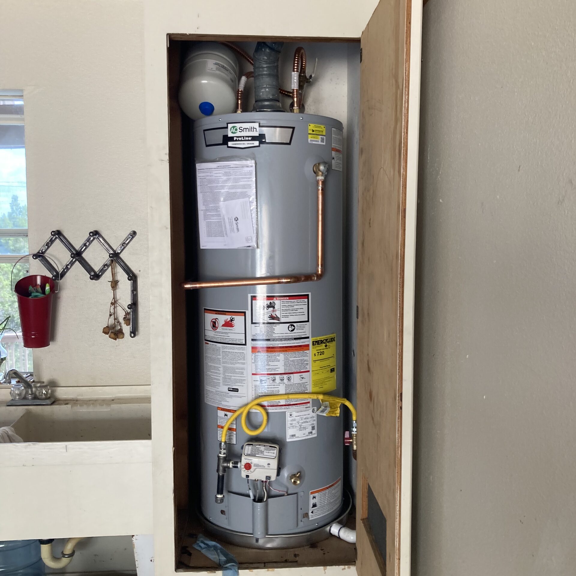 Conventional water heaters, Heat pumps...
